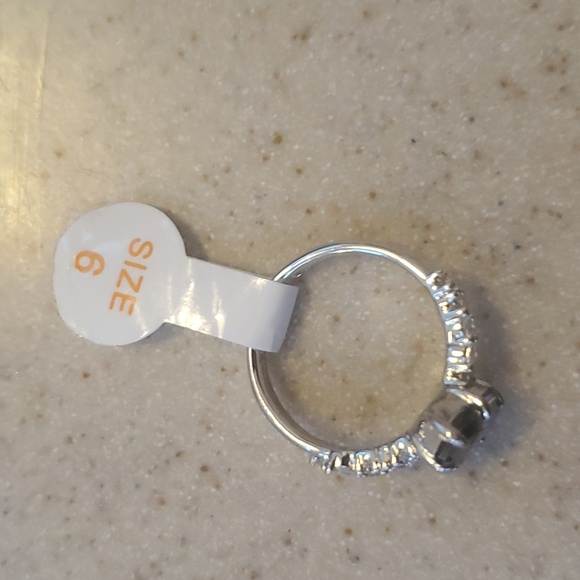 Bomb Party size 6 - Picture 2 of 6